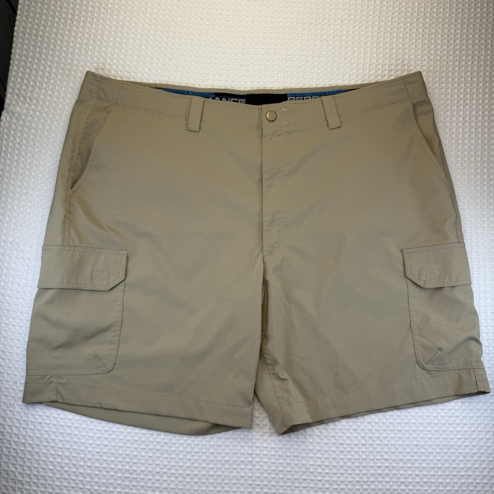 Roundtree And Yorke Performance Shorts Work Play Size 46 X 8" Inseam Khaki
